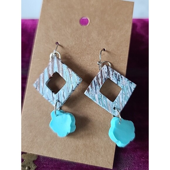 Polymer Clay Floral Dangling Earrings New - Picture 3 of 10